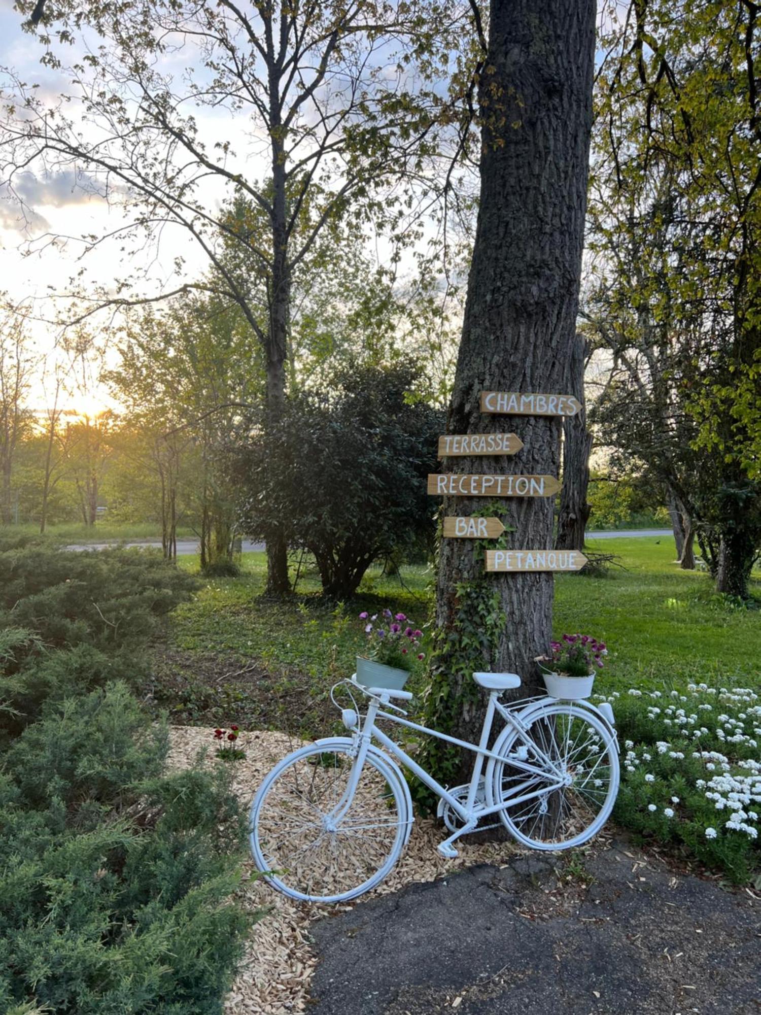 Motel Les Broussailles Mesves-sur-Loire 외부 사진